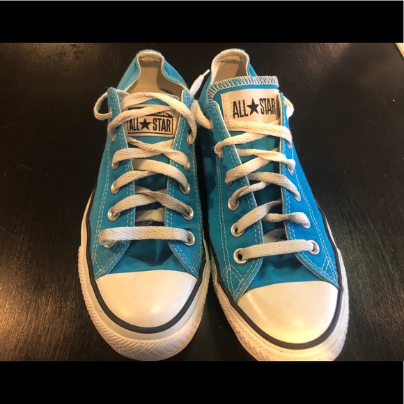 Converse, Women’s size 8 - Picture 1 of 6
